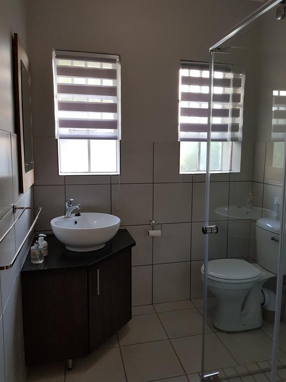 Js Inn Mbombela Exterior photo