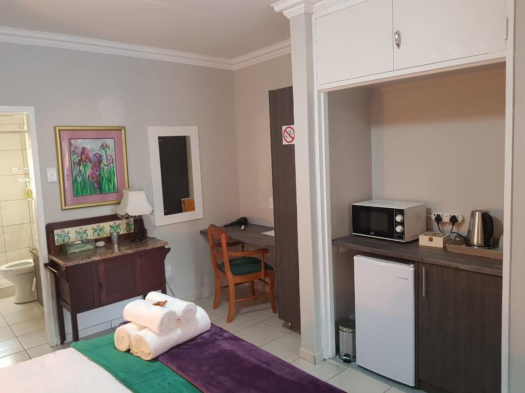 Js Inn Mbombela Exterior photo
