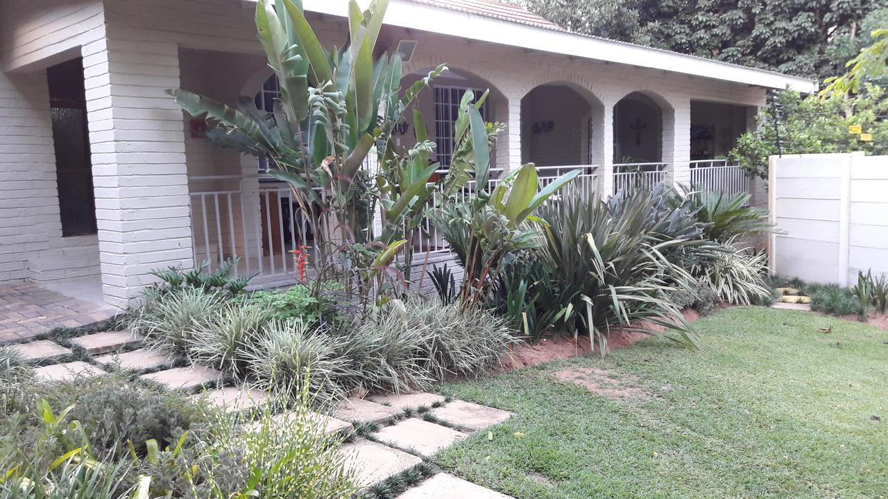 Js Inn Mbombela Exterior photo