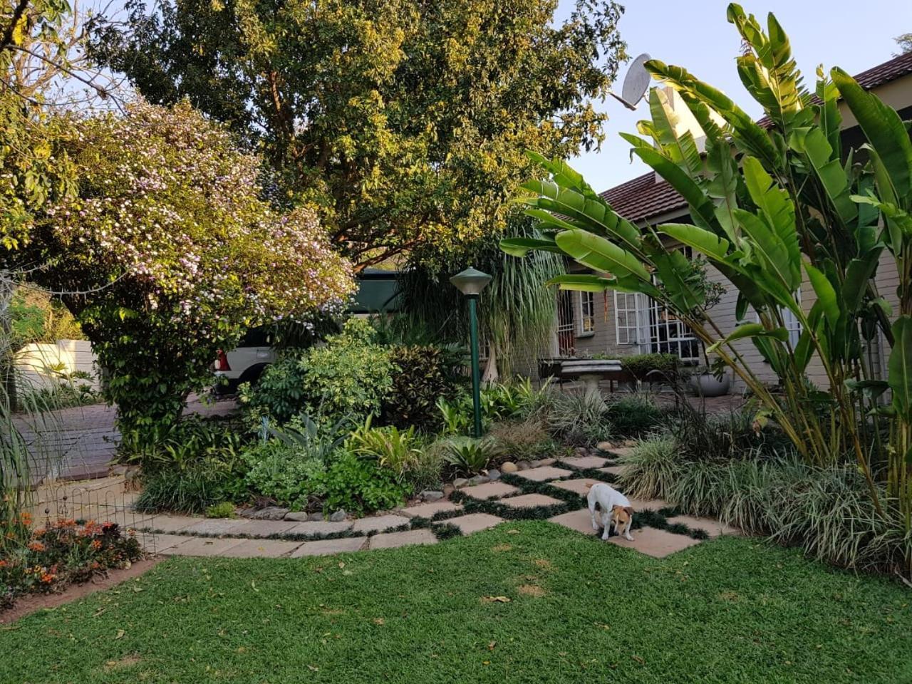 Js Inn Mbombela Exterior photo